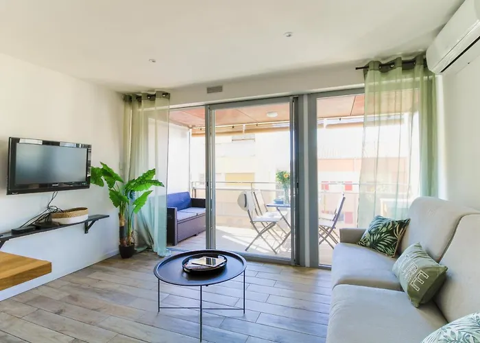 Select\'Sohome - Appartement Renove Au Coeur Du Centre-Ville Du Lavandou - A Proximite Des Plages Et Commerces - Gaia