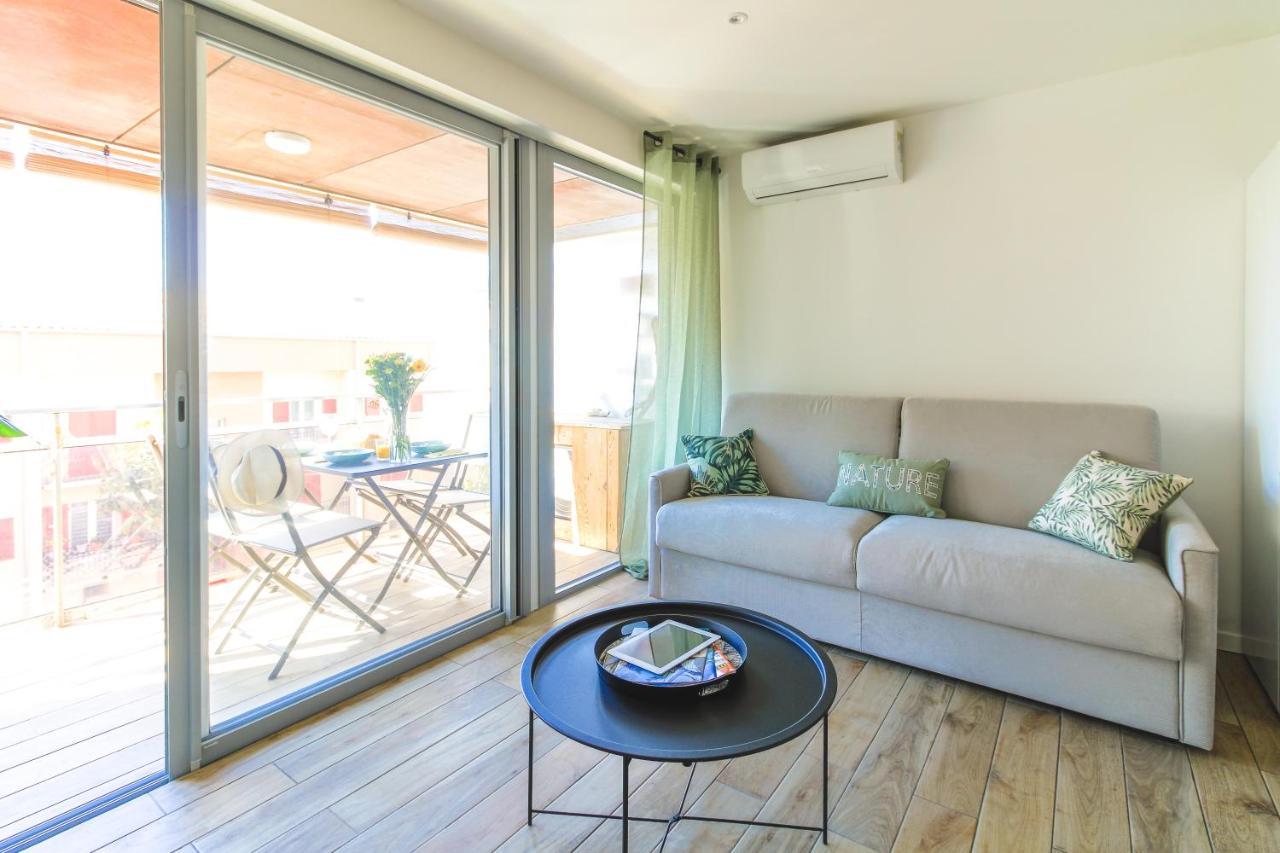 Appartement Select'sohome - Renove Au Coeur Du Centre-ville Du Lavandou - A Proximite Des Plages Et Commerces - Gaia